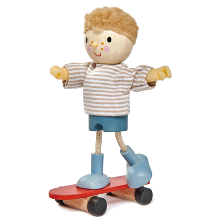 Tender Leaf Toys® Poupée Edward et son skateboard en bois